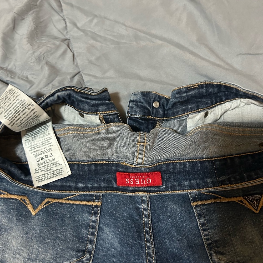 BLUE SHORT JEANS